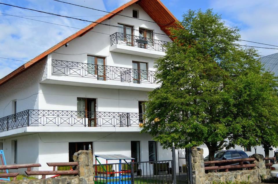 New White House Hotel Bakuriani Luaran gambar